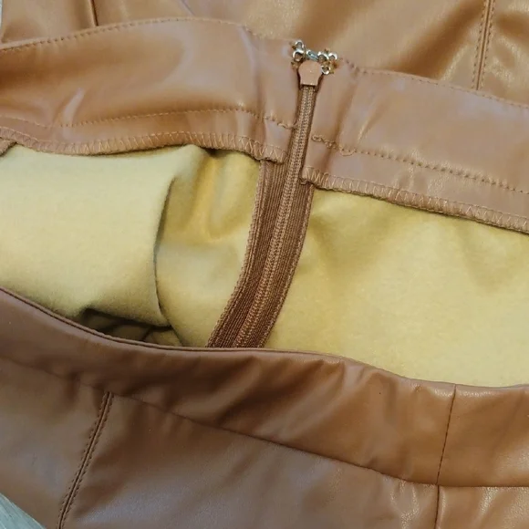 SHEIN Tan A-Line Mini Skirt for Casual Wear - Picture 7 of 8